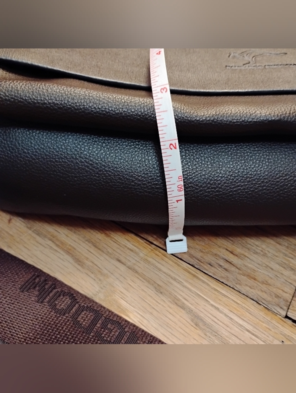 Kangaroo Kingdom Brown Leather Mens Messenger Bag. - Picture 11 of 12